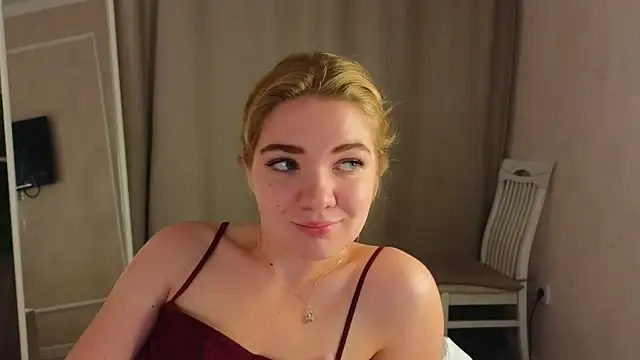 JaylaBrown Adlı Modelin Canlı Sohbet Odası