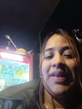 Arya_Gomez – live chatrum