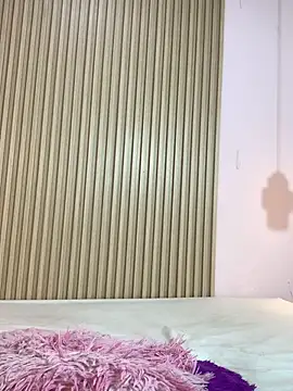 Chat soba uživo modela sharoonramos