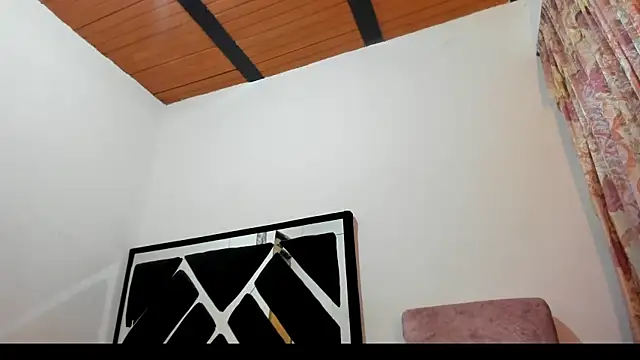 TrinityJames_ – live chatrum