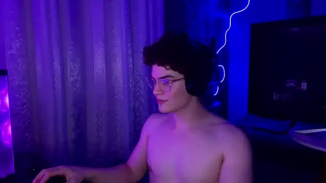 Show sexual ao vivo de twinkzinhobr