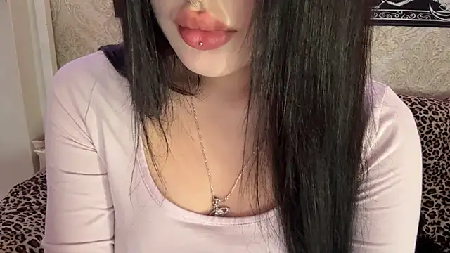 MaikaSwweet লাইভ চ্যাট রুম