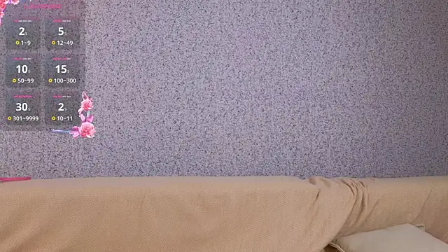 Lina_Banks – Naživo chatovacia miestnosť