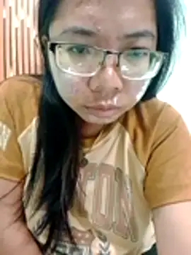 Horny_gelyn's Live Chat Room