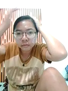 Horny_gelyn's Live Chat Room