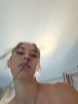 VirginPussySquirtのライブチャットルーム