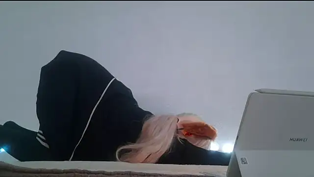 MelanieReyner – Naživo chatovacia miestnosť