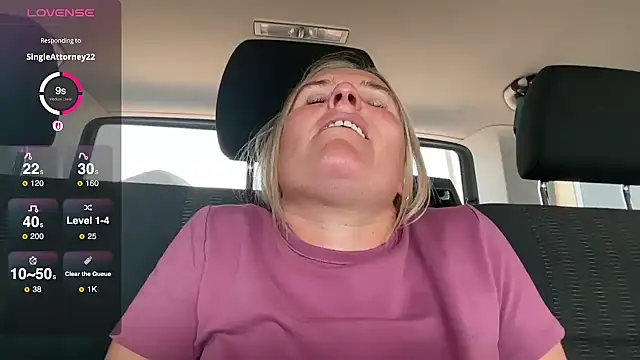Spicy-Peach's Live Sex Cam Show