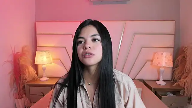 غرفة دردشة Dollyhappyy المباشرة