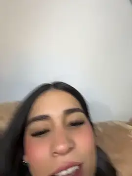 Susyfoxx Adlı Modelin Canlı Sohbet Odası