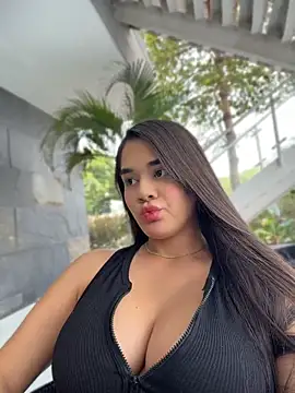 Chatroom en direct de BellaLeclair_
