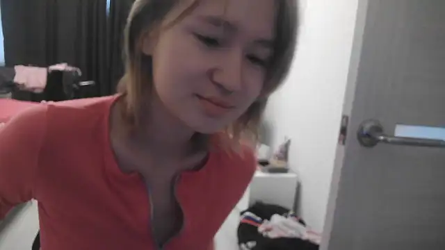 Živá chatovací místnost Riley_flower_