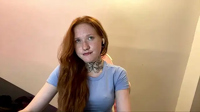 ThomasinaBrasser's Live Chat Room