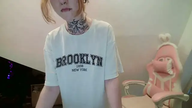 ThomasinaBrasser Cameră chat live