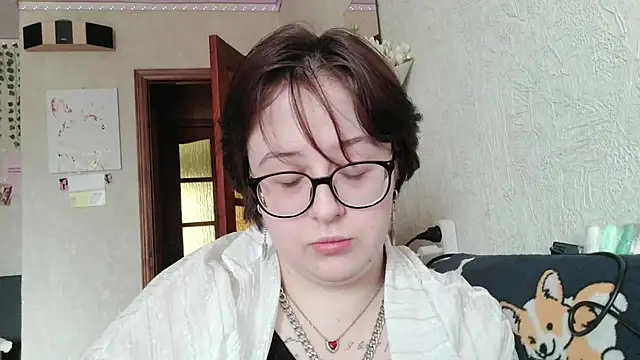 Živá chatovací místnost NessaLiberta