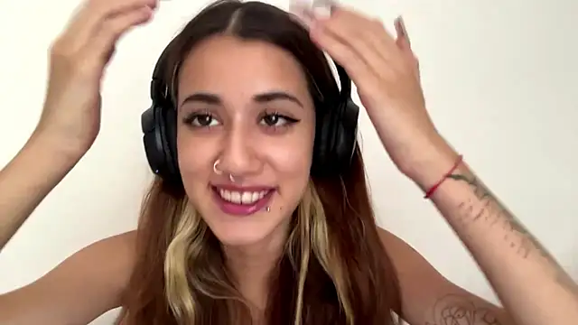 JuliaPierce – live sex-cam-show