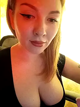 Katy_Brie's Live Chat Room