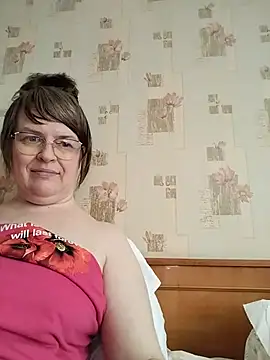 Irena-mis' Live Chat Room