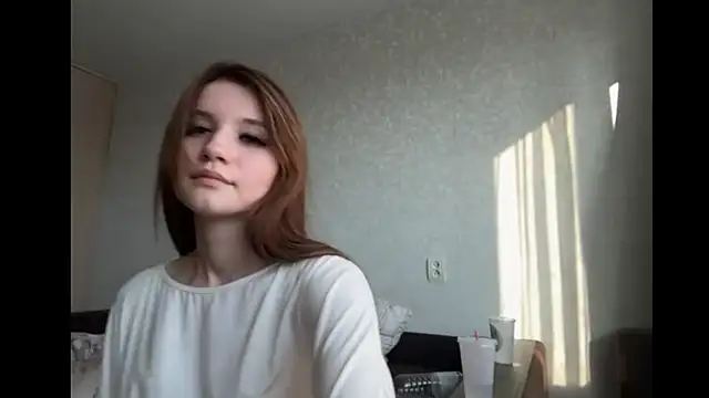 LunarVelvet's Live Chat Room