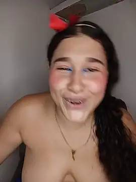 Chatroom en direct de LittleSweetZoe__