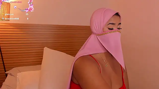 Hana_said Adlı Modelin Canlı Sohbet Odası