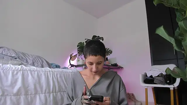 Živá chatovací místnost xreeeeviz