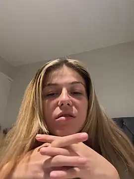 karmakoutureee – live chatrum