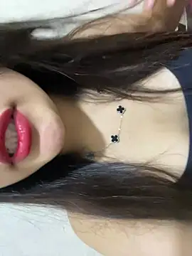 evena Adlı Modelin Canlı Seks Kamerası Şovu