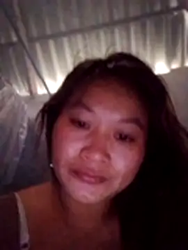 Lan-oanh Live Chatraum