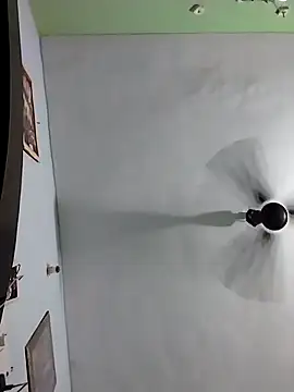 Sala de chat ao vivo de Hotypooja1