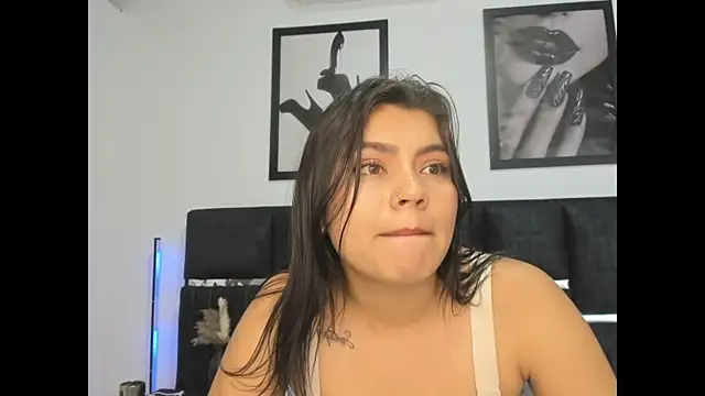 Živá chatovací místnost Tiffany_blaze88