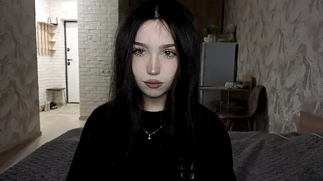 AmieSky Show in webcam