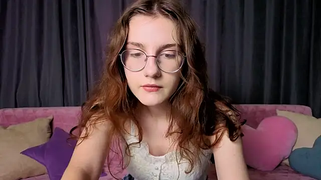 Sala de chat en directo de liLunny_