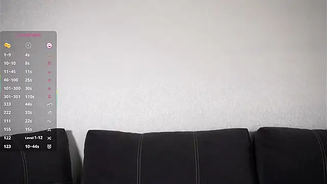 Sala de chat ao vivo de QueenieMerow