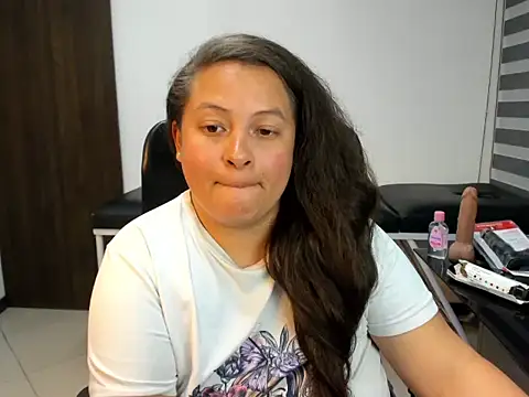 SaraThonson_ 실시간 채팅방