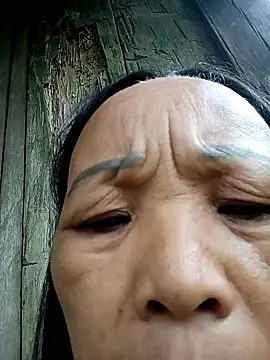 lylai18 실시간 채팅방