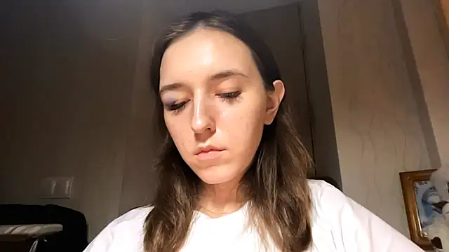 Mia_labs Adlı Modelin Canlı Sohbet Odası