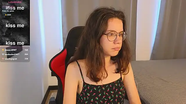 Živá chatovací místnost Jessica-Adams
