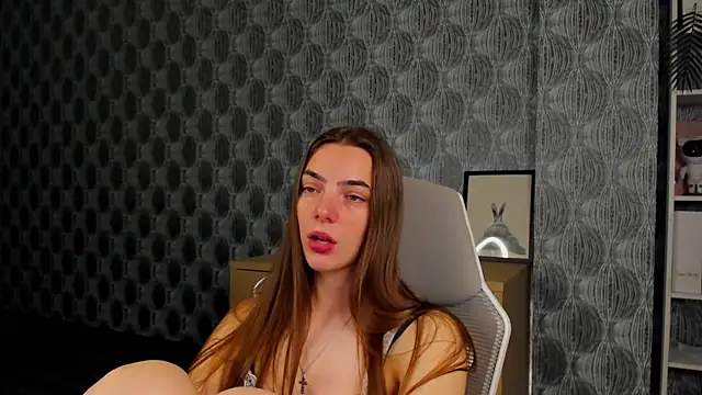 غرفة دردشة Vivienne_thea المباشرة