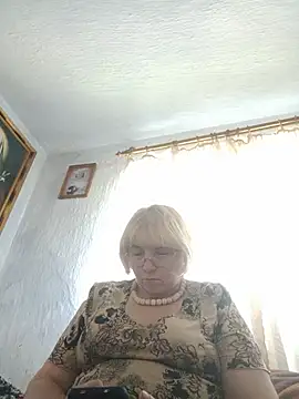 Živá chatovací místnost Elena_Beautiful784