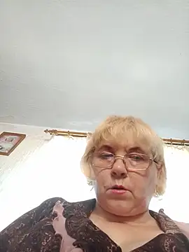 Živá chatovací místnost Elena_Beautiful784