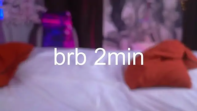 Živá chatovací místnost KarlaAyres