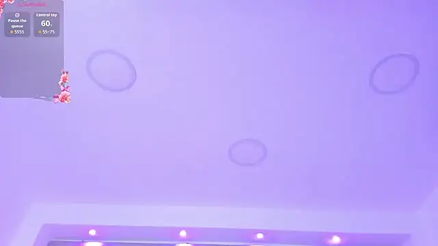 Chat soba uživo modela ElarisBlake