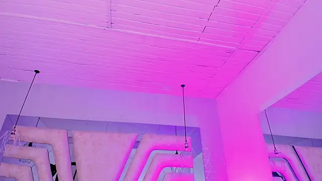 Sala de chat ao vivo de EmmilyElleen