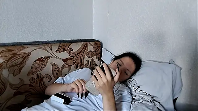 חדר צ'אט בשידור חי של TommyeRodeen