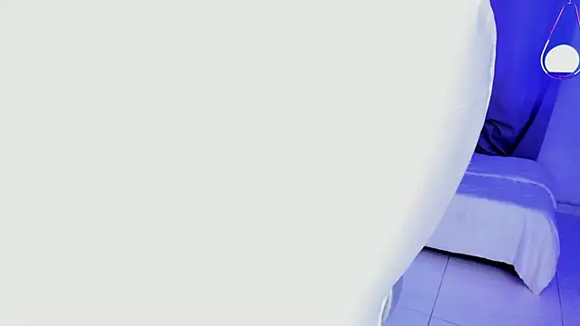 Chanel_Cruzzn Live chat-huone