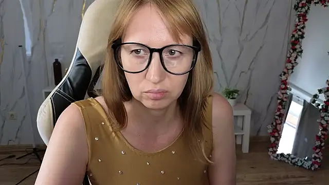 Elizabeth_Grace Adlı Modelin Canlı Sohbet Odası