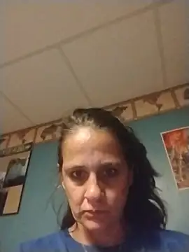 Lovemeup69 Live chatroom