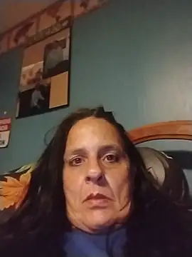 Živá chatovací místnost Lovemeup69