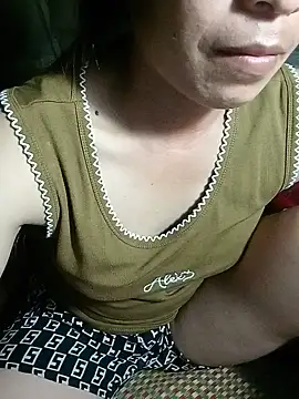 lan-xinh লাইভ চ্যাট রুম